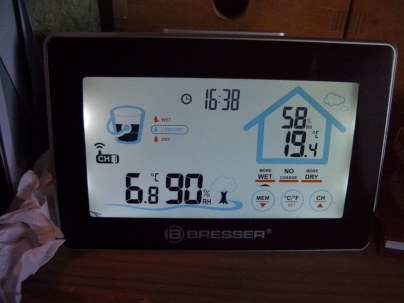 Temperatur am Morgen gegen 07:30 Uhr (Zeitanzeige des Thermometers stimmt nicht)